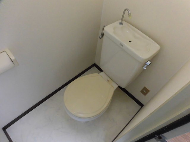 トイレ　キレイなトイレですよ