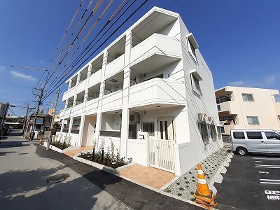 沖縄都市モノレール 石嶺駅 徒歩6分 築4年