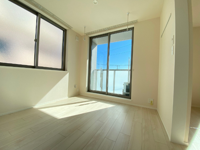 1LDK Mansion in Funabashi, Chiba — photo 3 of 3