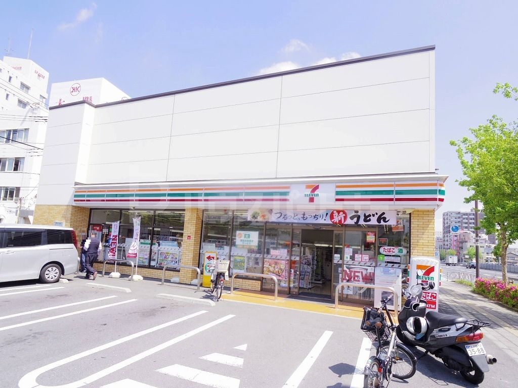 コンビニ　セブンイレブン葛飾四つ木5丁目店（コンビニ）まで310m