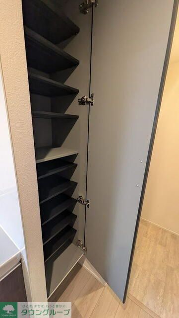 玄関　※同シリーズの参考写真※