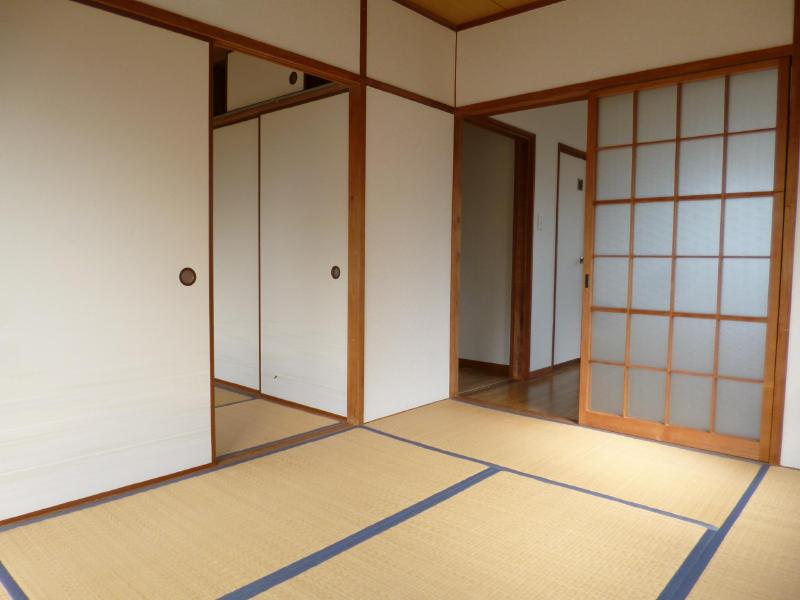 第1弘コーポの居間写真