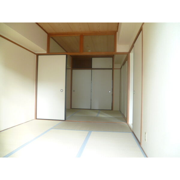 WELFARE NARA A棟の居間写真