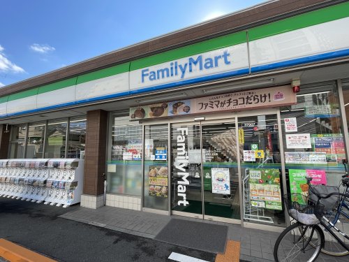 コンビニ　ファミリーマート 城東えなみ店（コンビニ）まで365m