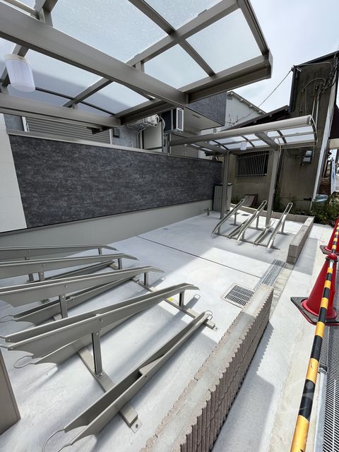 阪急京都線 摂津市駅 徒歩11分 3階建 築4年の外観写真
