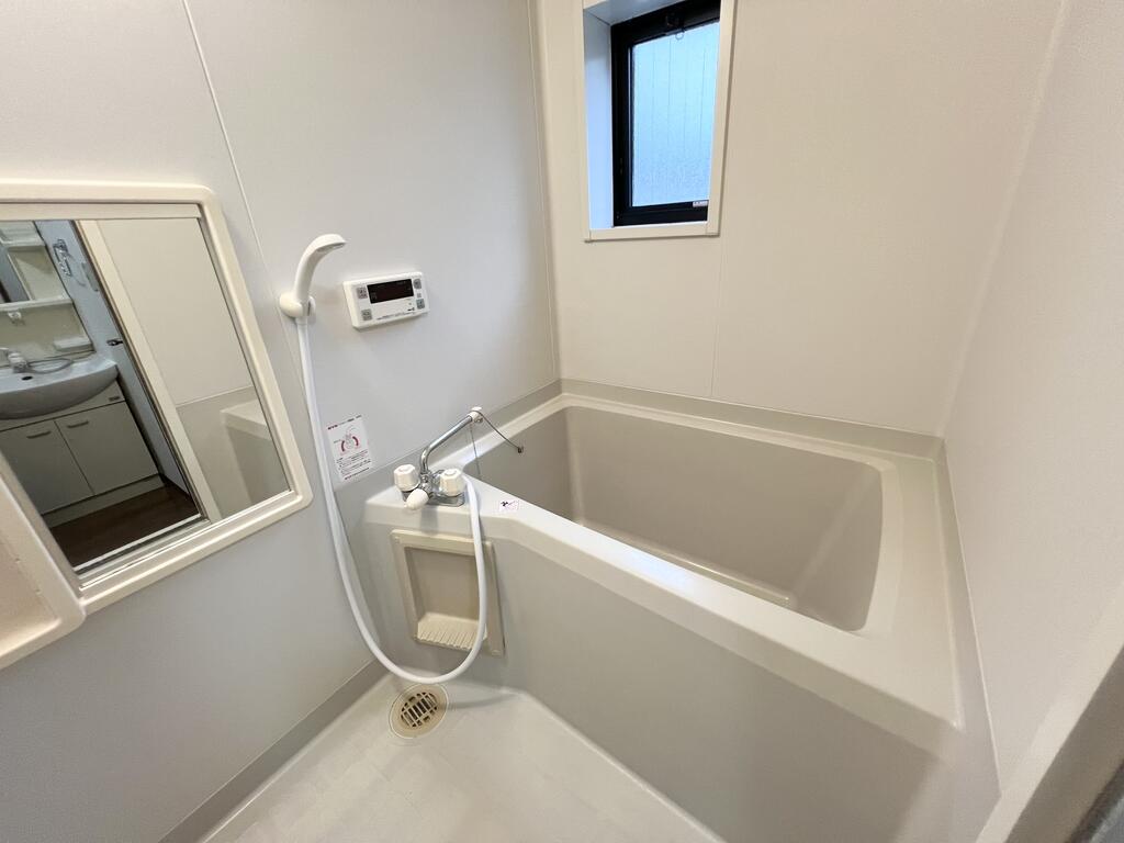 バス・シャワールーム　写真は別部屋です