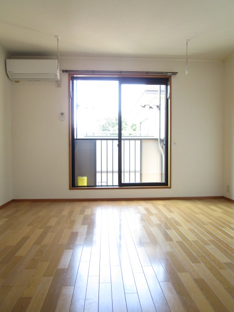 その他部屋・スペース　★洋室８帖★