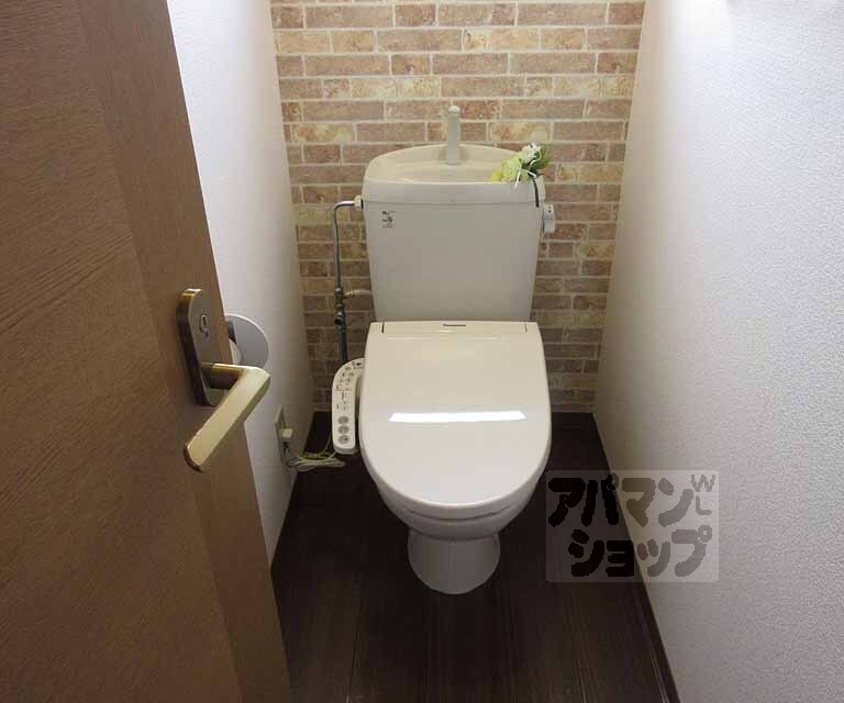 トイレ　清潔感のあるトイレです