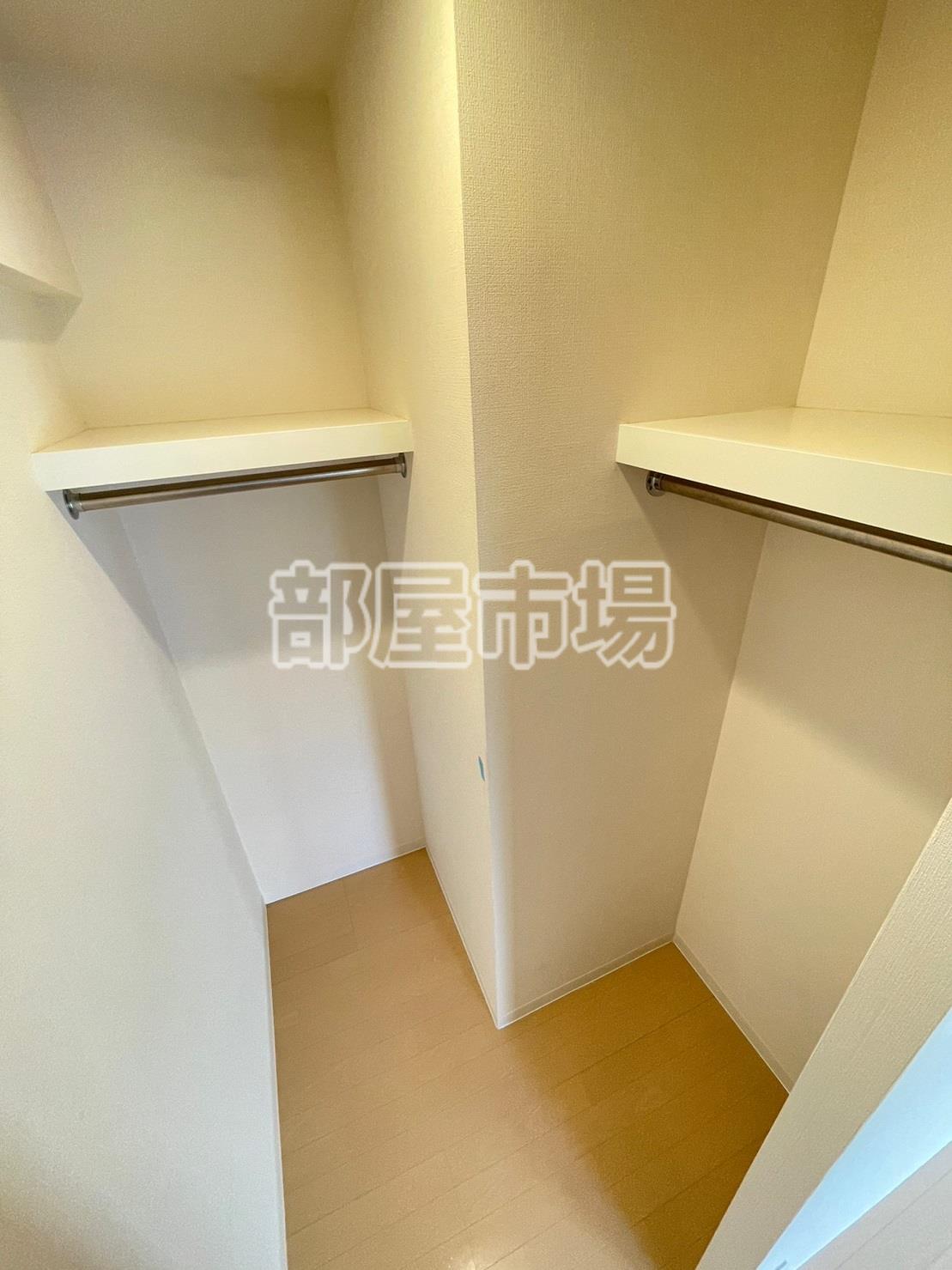 収納　ウォークインクローゼット