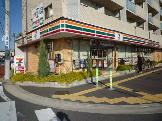コンビニ　セブンイレブン（コンビニ）まで60m