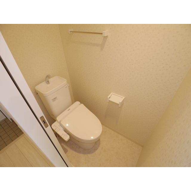コンフォーティア広丘野村のトイレ写真