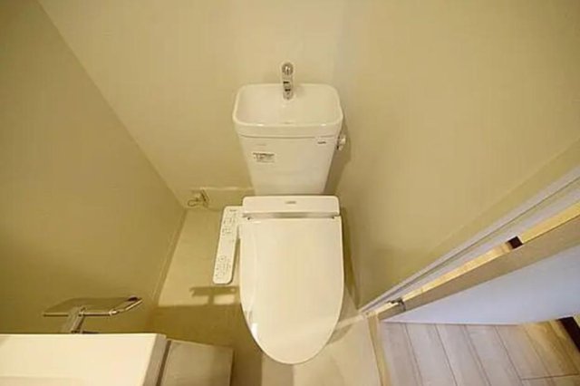 マーロ西川口ルネサンスコートのトイレ写真