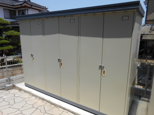 その他設備　各戸個別の屋外物置完備（冬用タイヤ等収納可能）