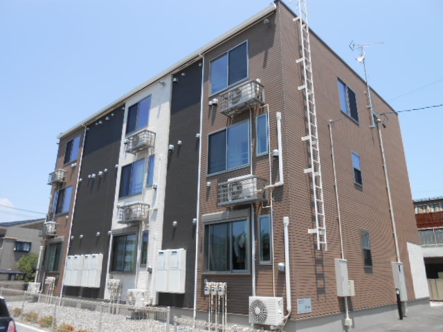 建物外観　サンルーム側を南東方向より撮影