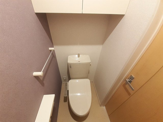 トイレ　落ち着いたトイレです