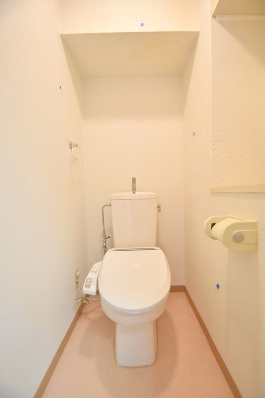 広島電鉄宇品線 中電前駅 徒歩8分 12階建 築39年のトイレ写真