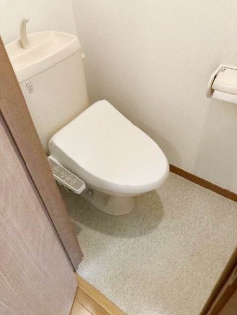 トイレ　同仕様参考写真