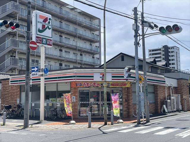 コンビニ　セブン－イレブン川口栄町１丁目店（コンビニ）まで138m
