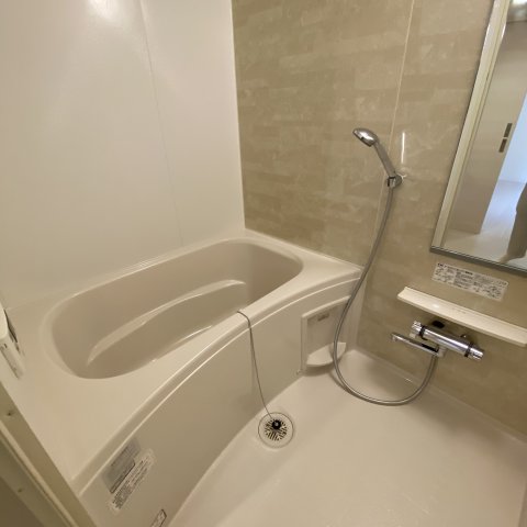 バス・シャワールーム　※同物件別部屋参考写真