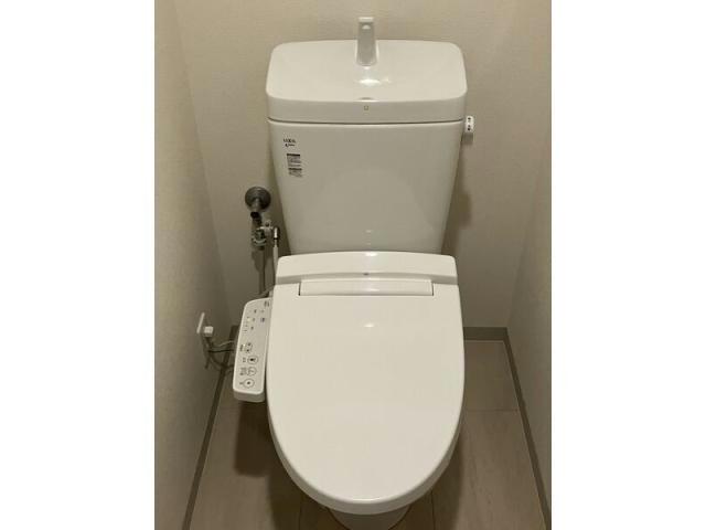 プレサンス栄ライズのトイレ写真