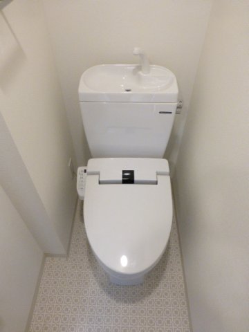 トイレ　トイレ