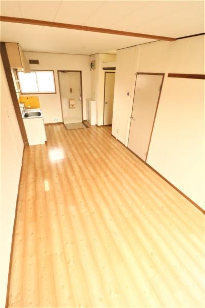 ハイツオークA1の居間写真
