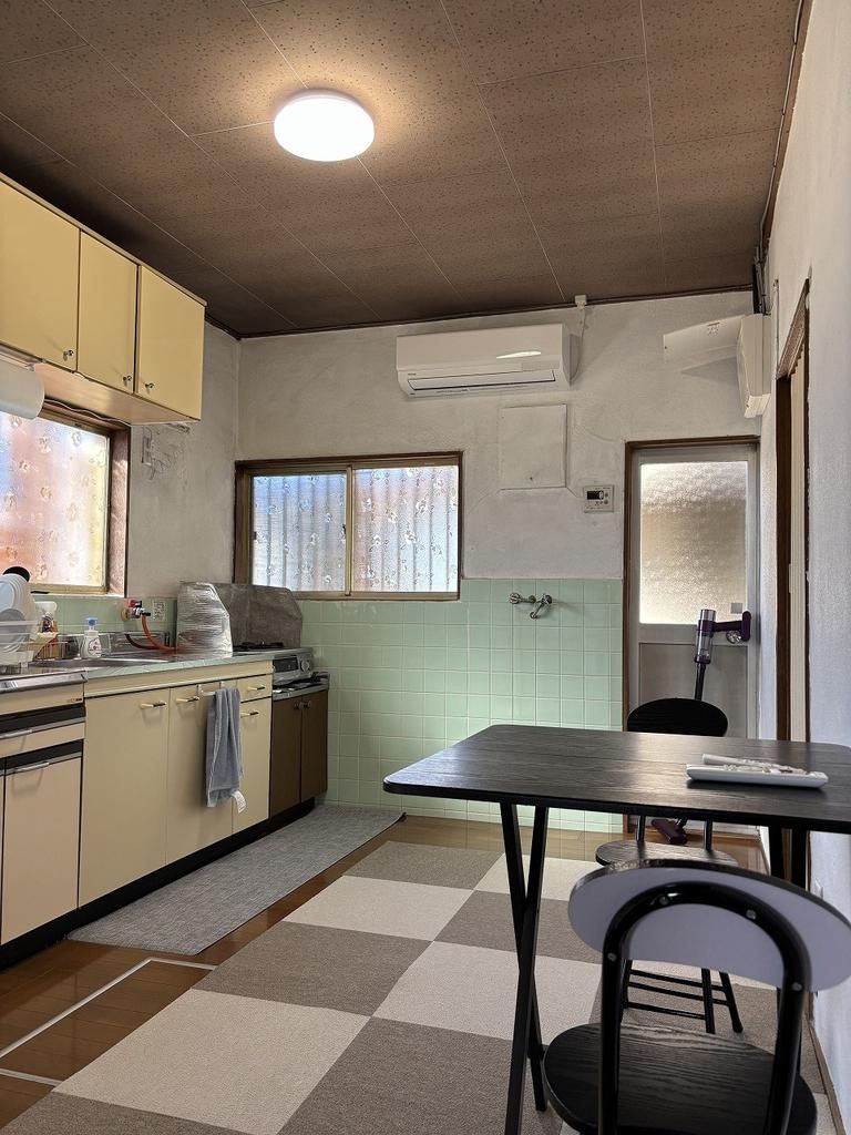 小松里町テラスハウス797-6の居間写真