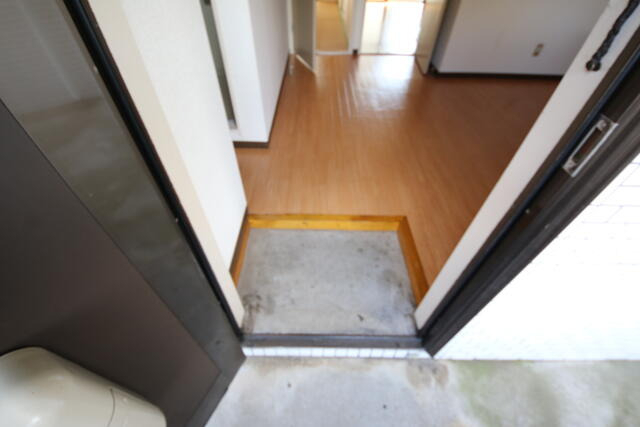 玄関　別部屋参考写真