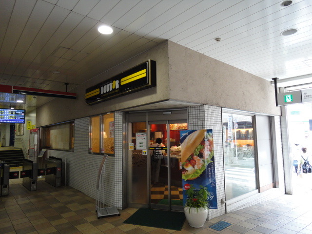 飲食店　ドトール（飲食店）まで115m