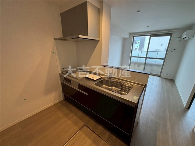 キッチン　※別部屋の写真です