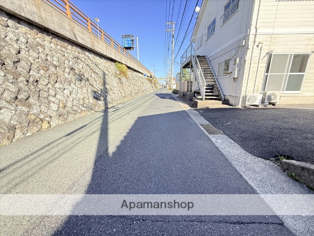 その他　前面道路（その他）まで0m