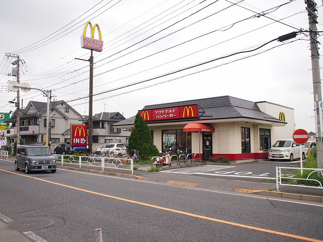 【カサベルデＢの飲食店】