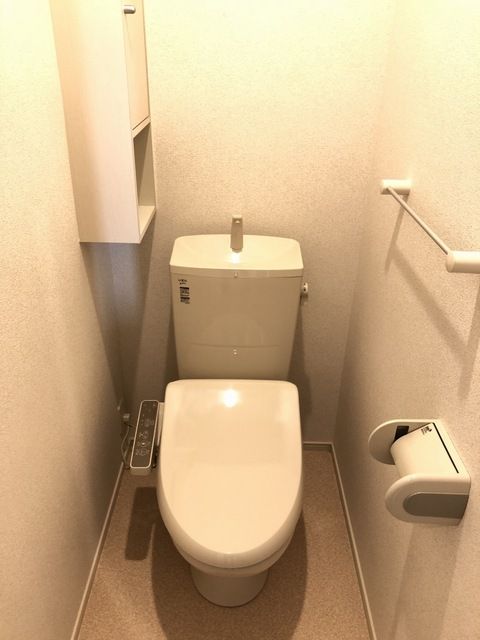 【ファミールのトイレ】