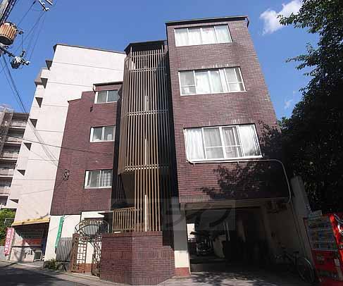 京都市左京区山端壱町田町のマンションの建物外観