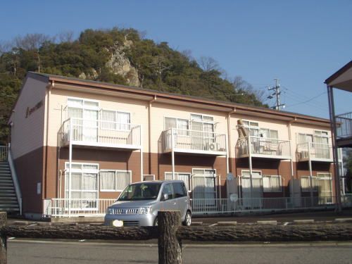 関市清水町のアパートの建物外観