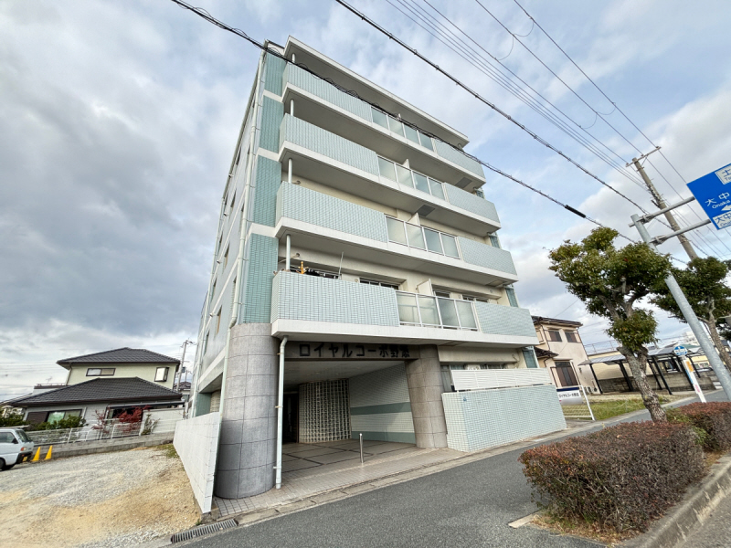 加古郡播磨町西野添のマンションの建物外観