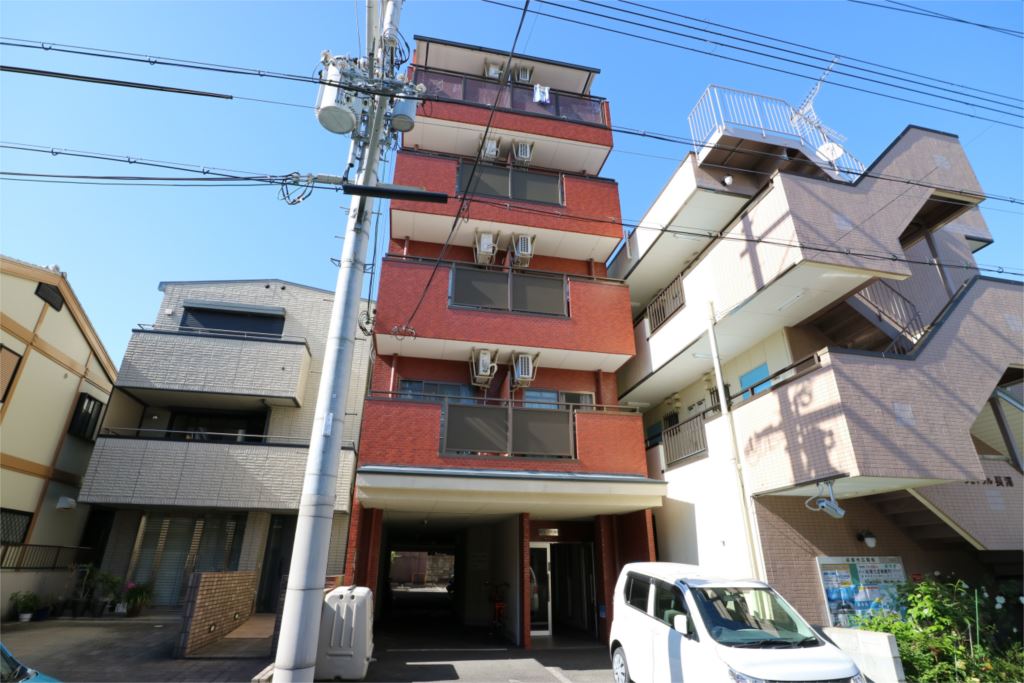 ぽえむ西陣館の建物外観