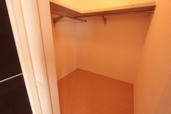 収納　ウォークインクローゼット