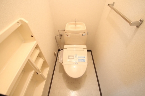 トイレ　※別部屋の写真です