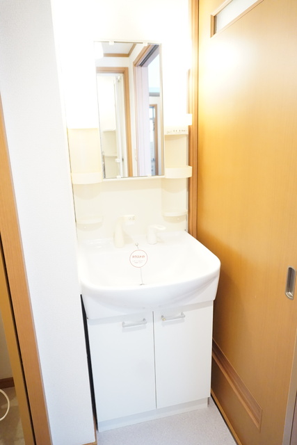 洗面設備　シャワー付き洗面化粧台★