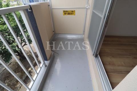 バルコニー　同物件別部屋です。