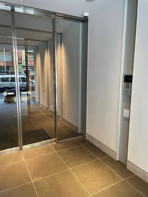 エントランス　建物の内部です