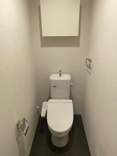 トイレ　写真は同タイプ住居です。