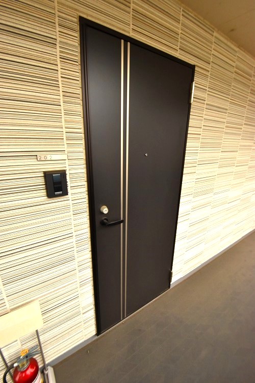 玄関　玄関（外側）