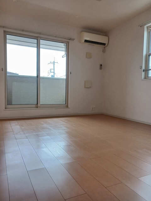 居室・リビング　おしゃれな居間です