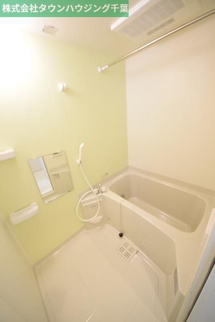 バス・シャワールーム　きれいなバスルーム