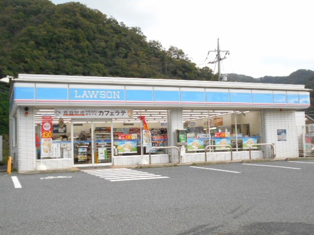 コンビニ　ローソン　美作湯郷温泉店（コンビニ）まで399m