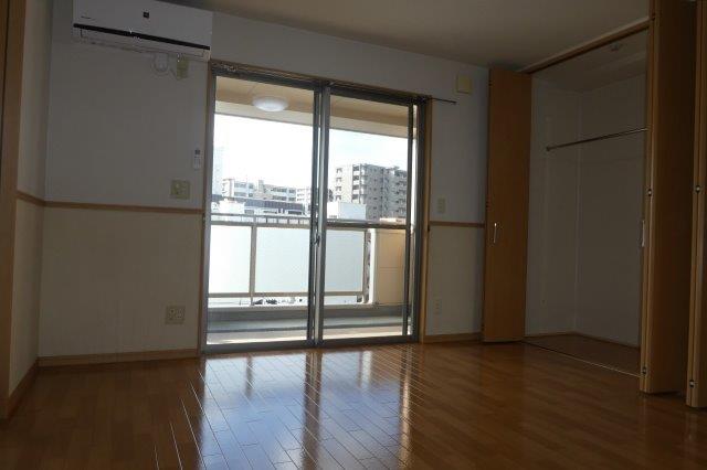 居室・リビング　洋室