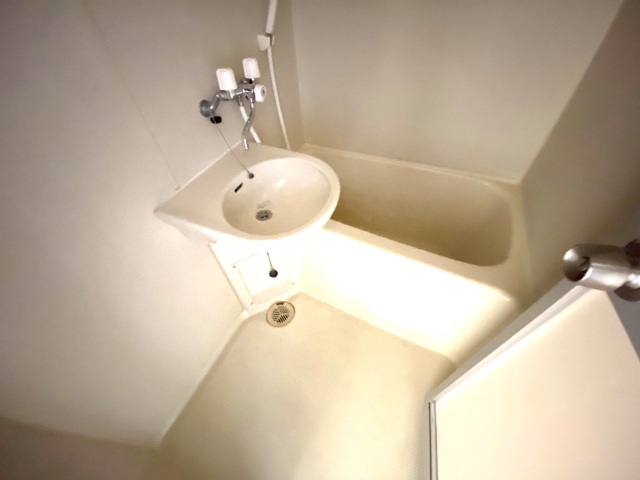 バス・シャワールーム　※写真は211　現状優先