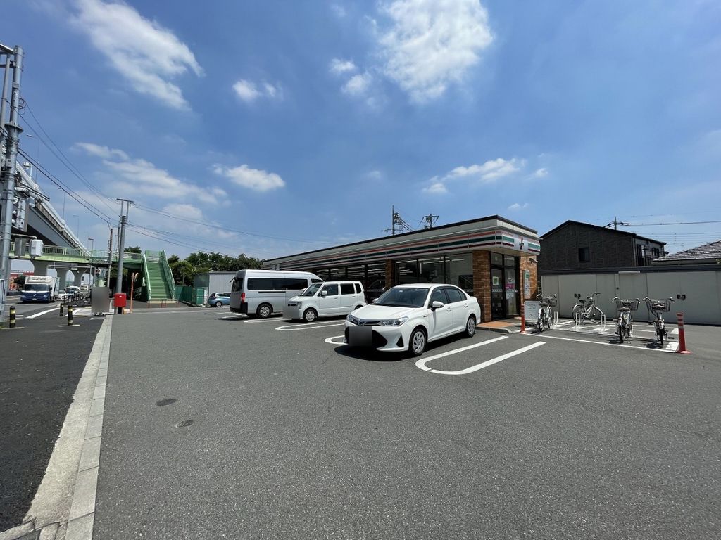 コンビニ　セブン-イレブン さいたま町谷１丁目店（コンビニ）まで530m